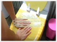 Cách thông bồn cầu bằng băng keo hiệu quả