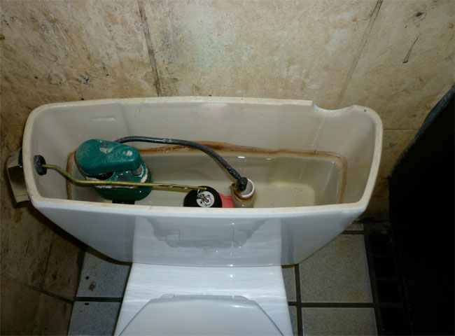 Kiểm tra phao khi mực nước kh&ocirc;ng ổn định