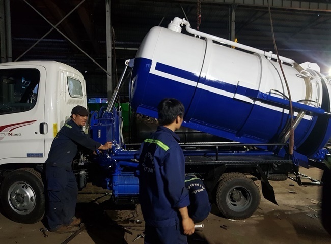 Dịch vụ vận chuyển b&ugrave;n vi sinh Thủ Đức lu&ocirc;n được cải tiến