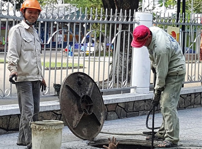 Thợ nạo v&eacute;t hố ga quận Thủ Đức