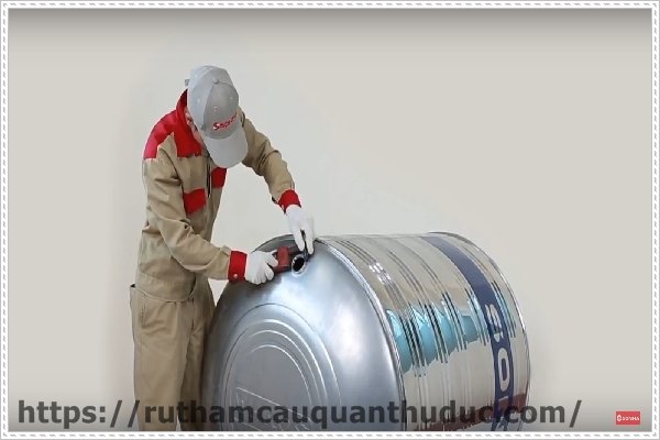 L&agrave;m vệ sinh bồn nước hiệu quả nhất