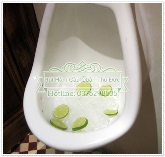 T&aacute;c dụng nước đ&aacute; như thế n&agrave;o cho th&ocirc;ng bồn