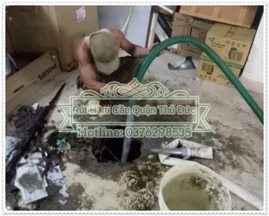 Bể phốt hầm cầu quá tải gây nghẹt bồn